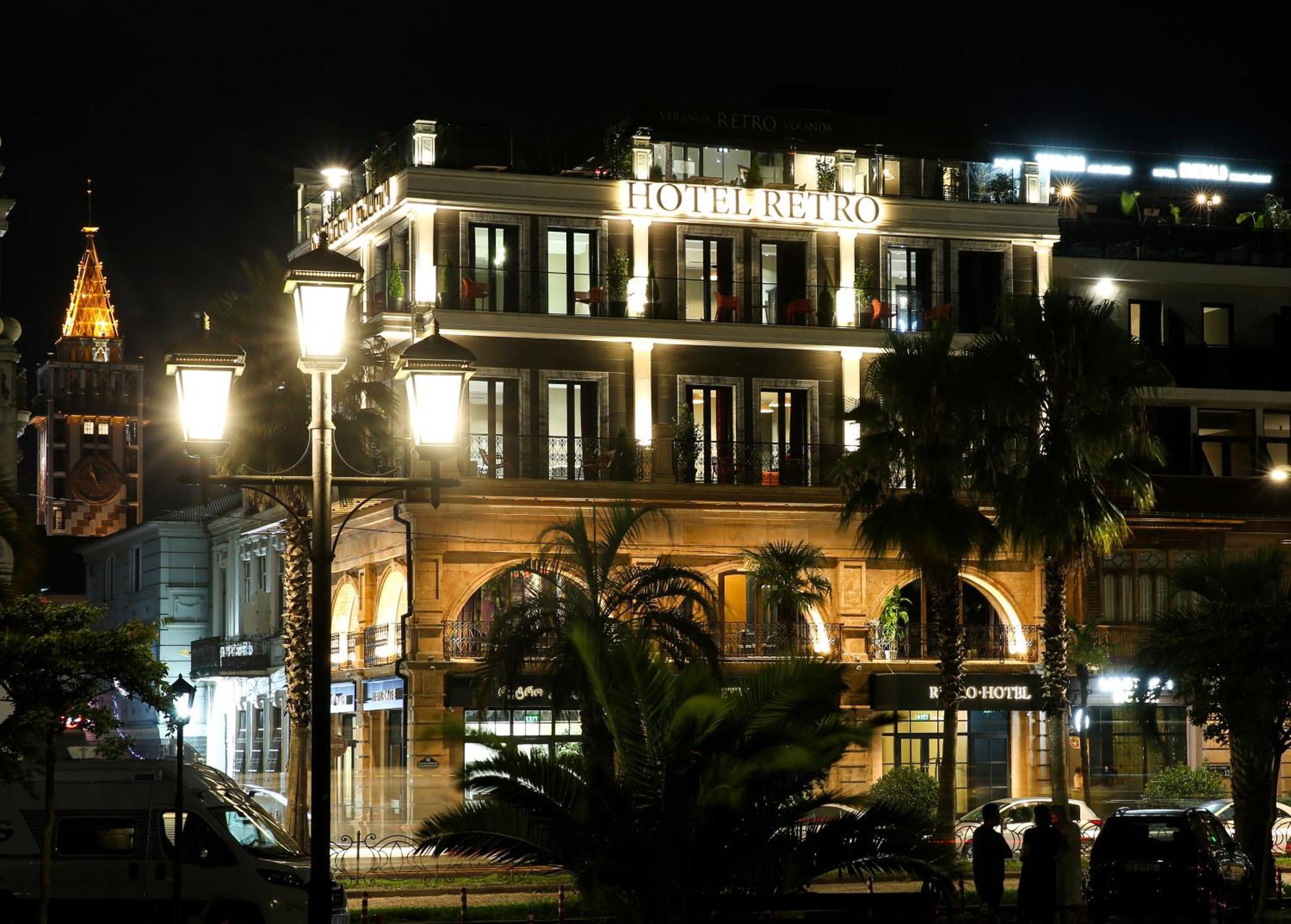 Hotel Retro Batumi Esterno foto