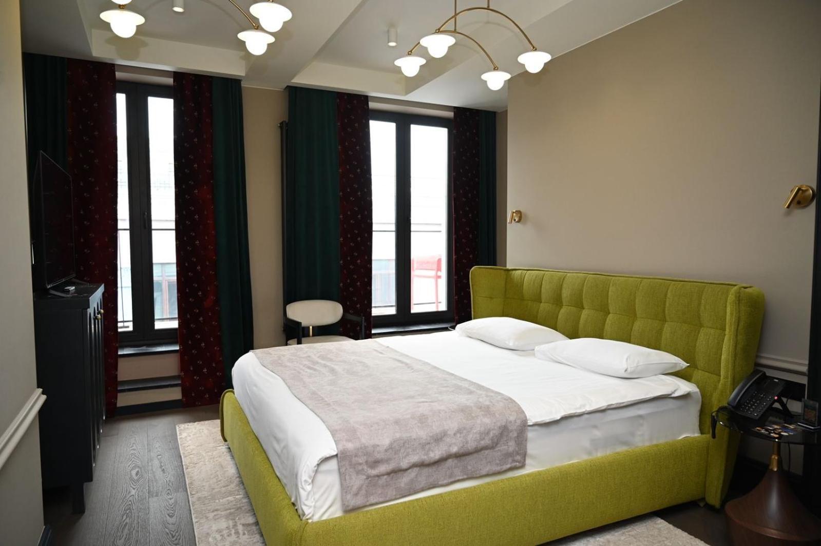 Hotel Retro Batumi Esterno foto